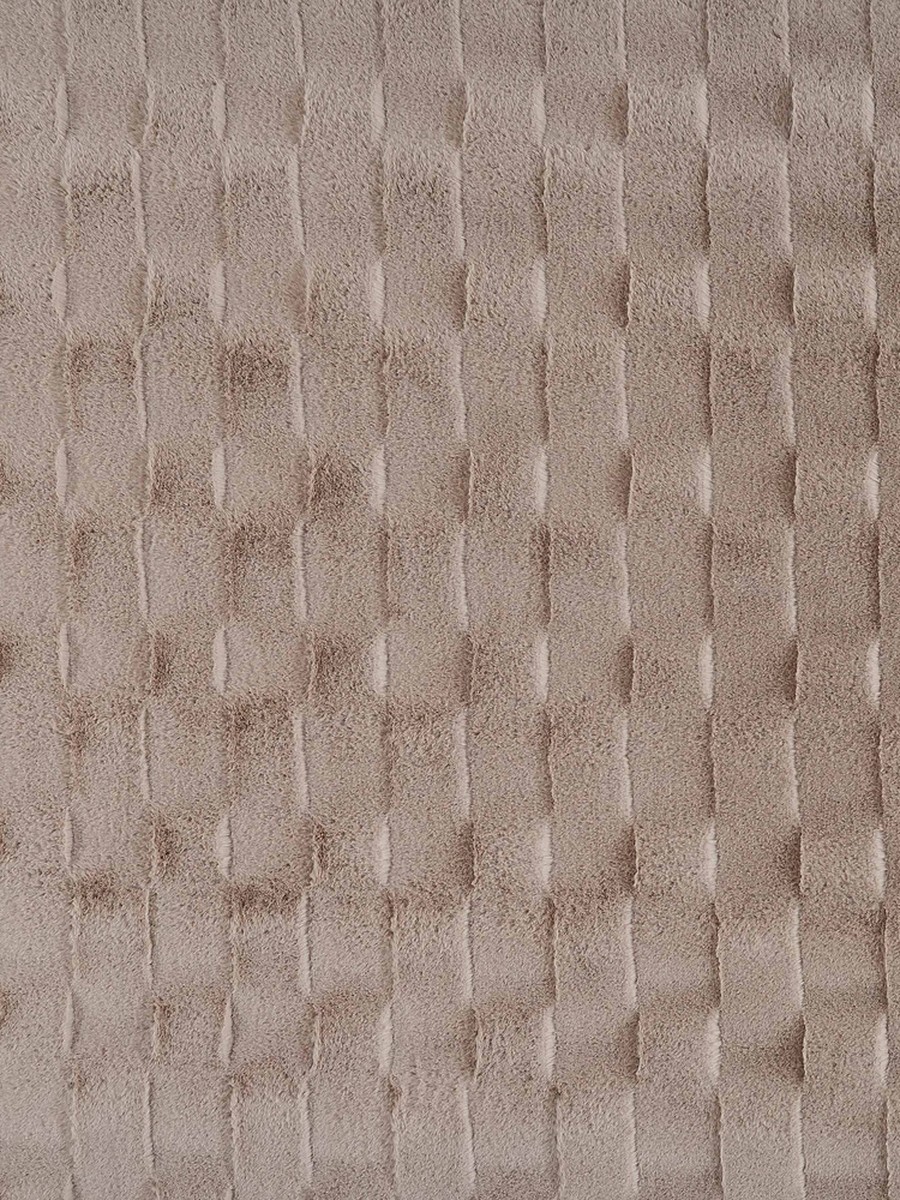 سجادة فرو أرانب جاكار من زارا سورو - 150*220 سم