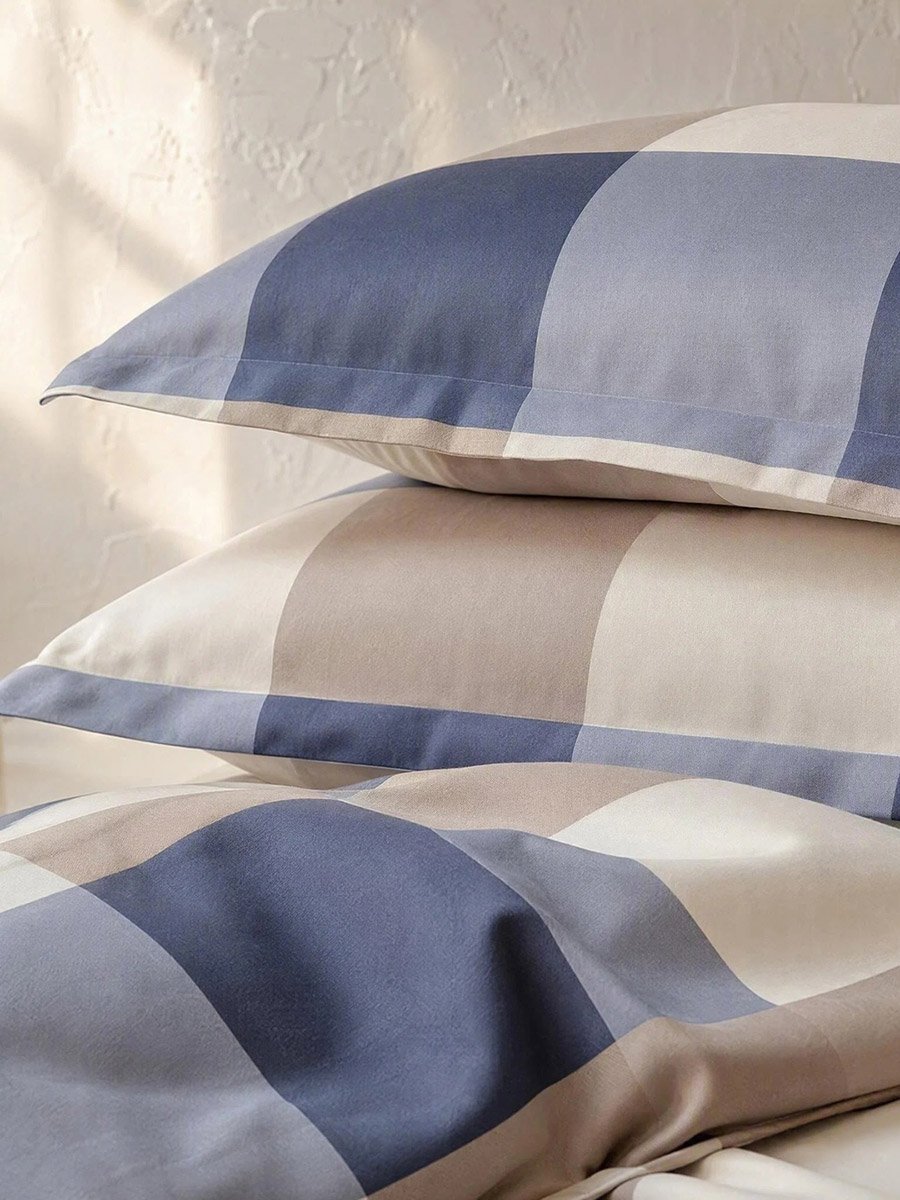 4-Piece Checkered Comforter Set - 180 x 220 cm