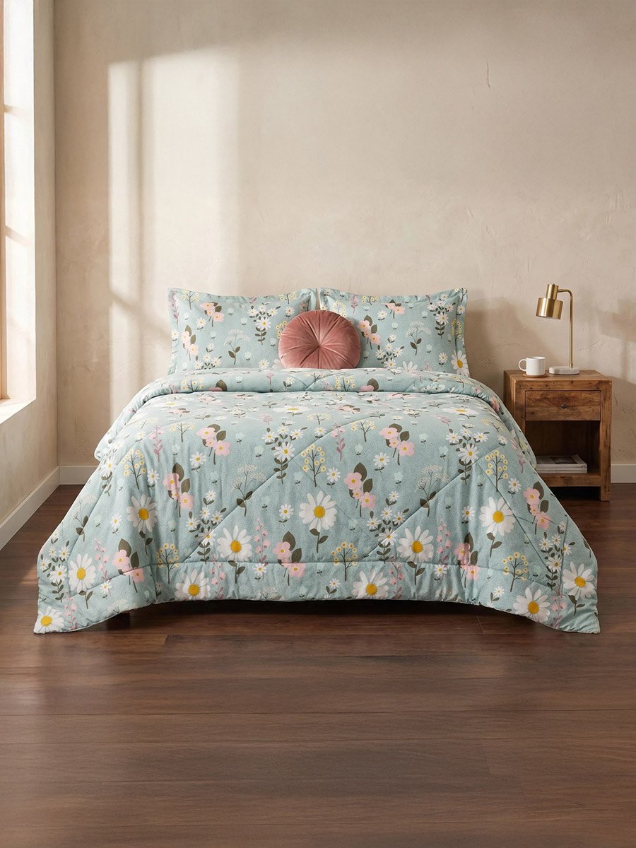 4-Piece Printed Comforter Set with Bedsheet and Pillow Covers, Green