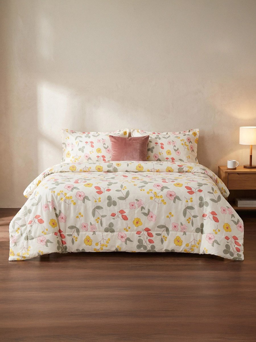 4-Piece Printed Comforter Set with Bedsheet and Pillow Covers, Multi