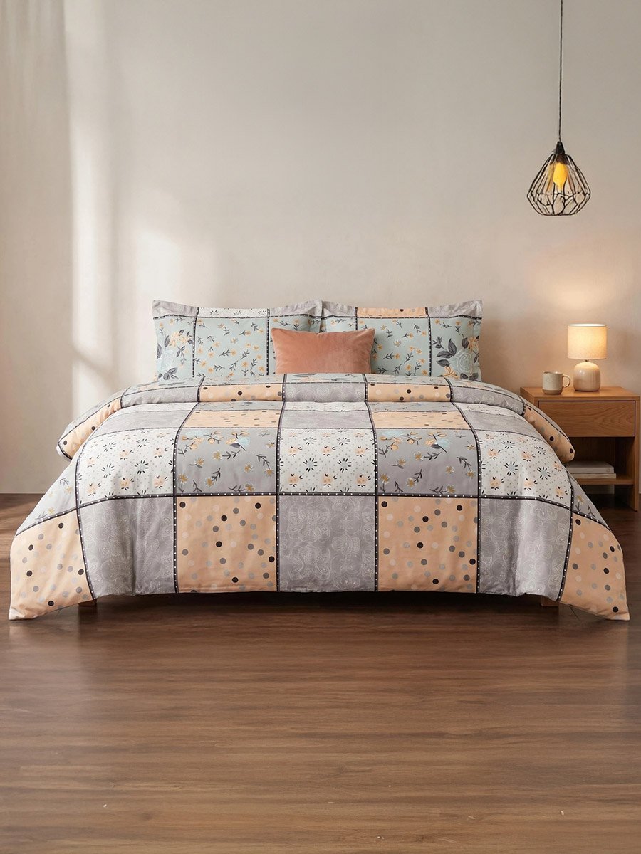 4-Piece Printed Comforter Set with Bedsheet and Pillow Covers, Orange