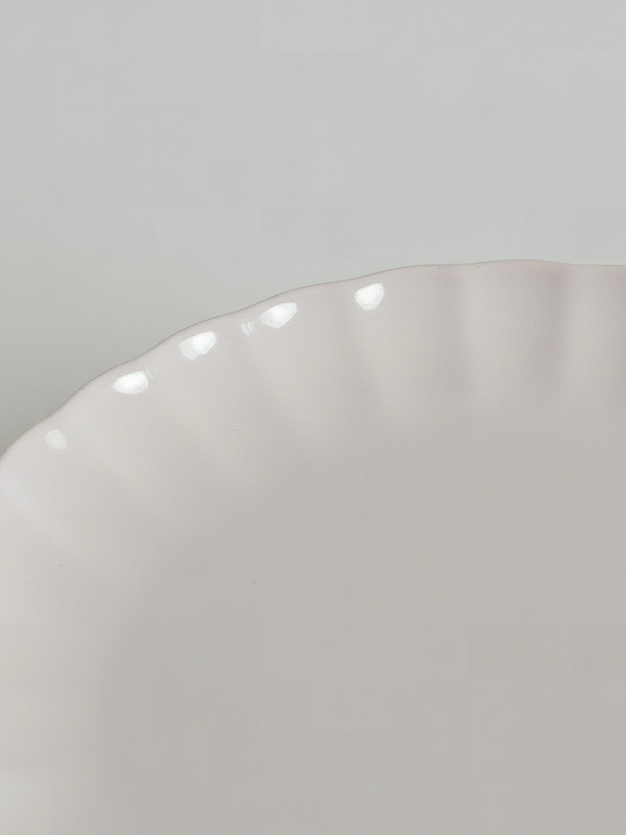 Siam Scallop Pedestal Cake Stand - 30.5 cm