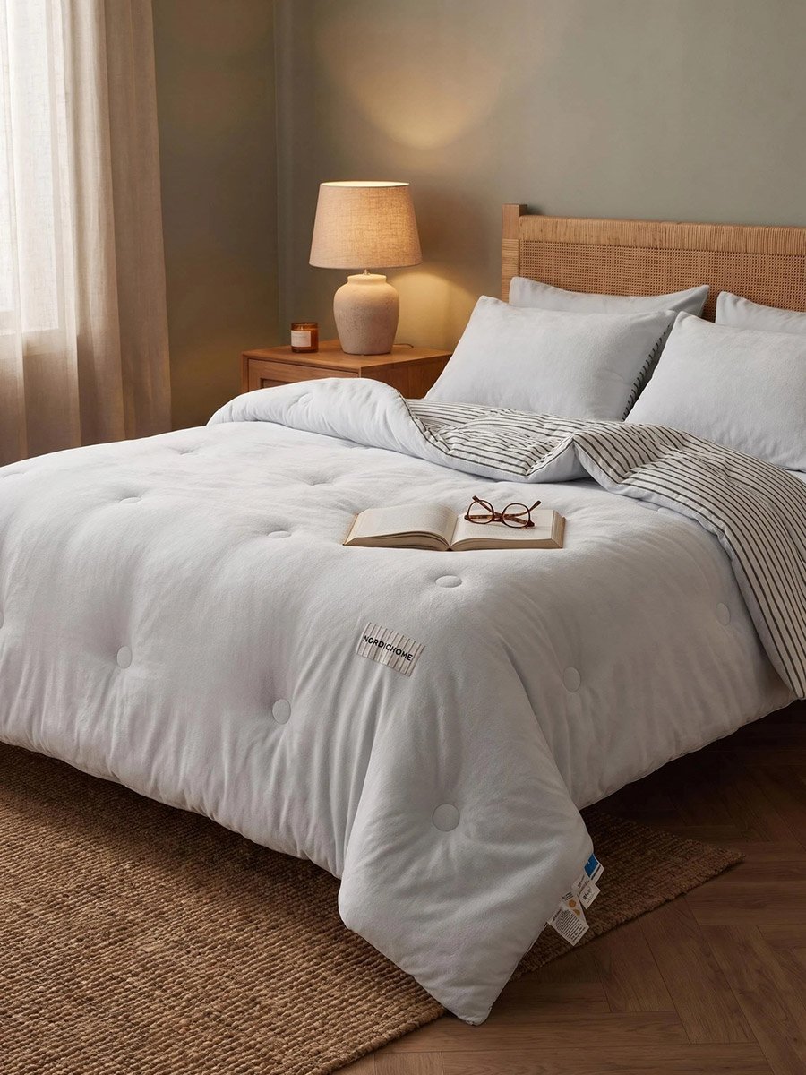 1-Piece Polyester Comforter - Grey, 200x230cm