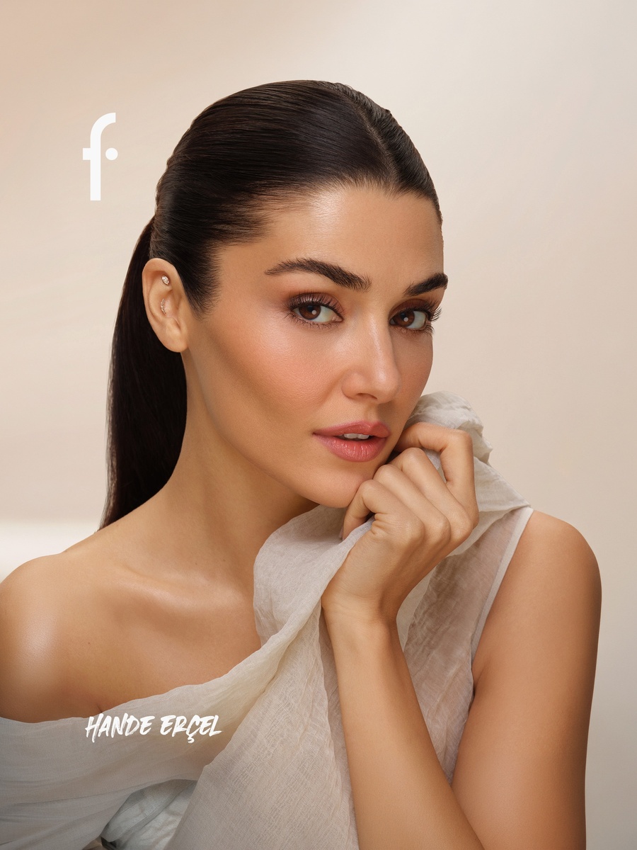 كريم أساس كوشين للتغطية الطبيعية كيه سبيريت، 15 جم