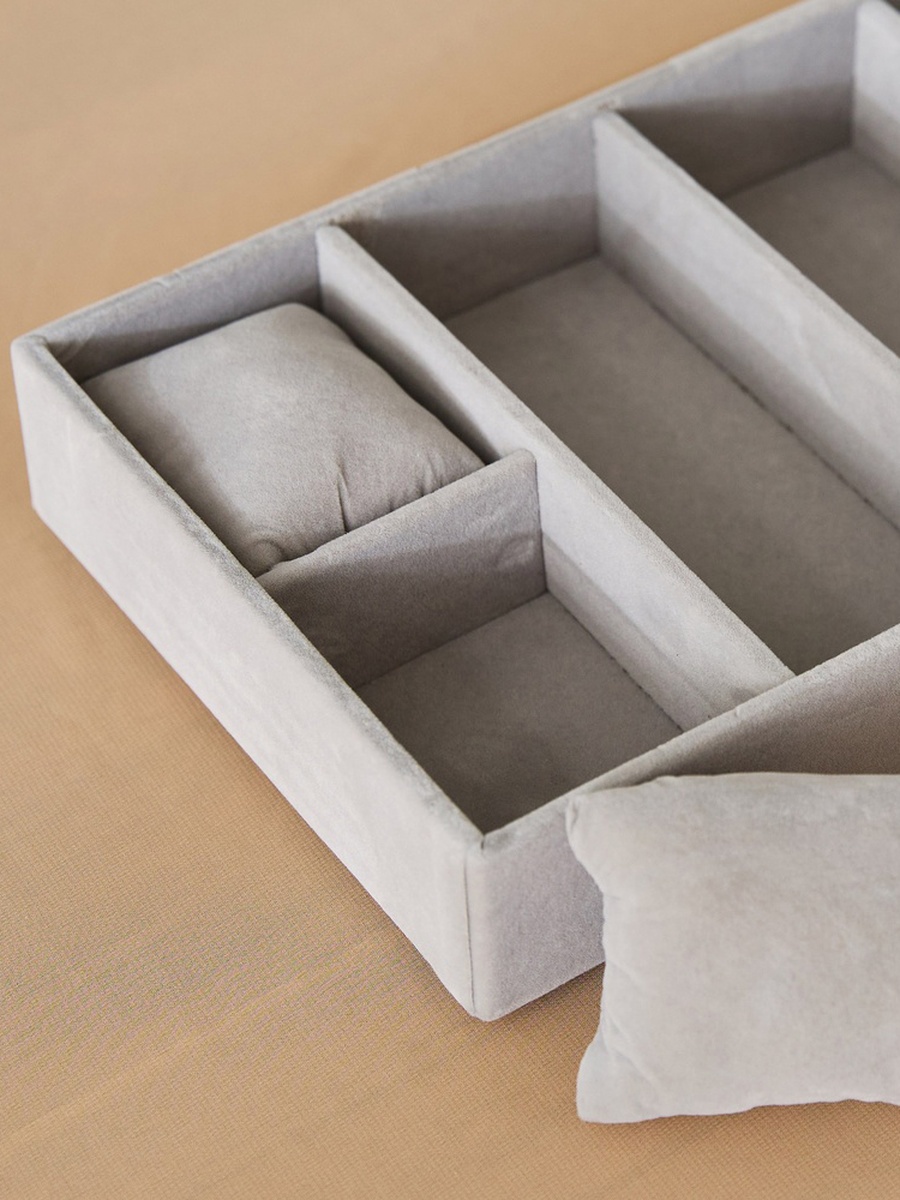 Velour 5-Compartment Jewellery Tray with 2 Pillows for Watches