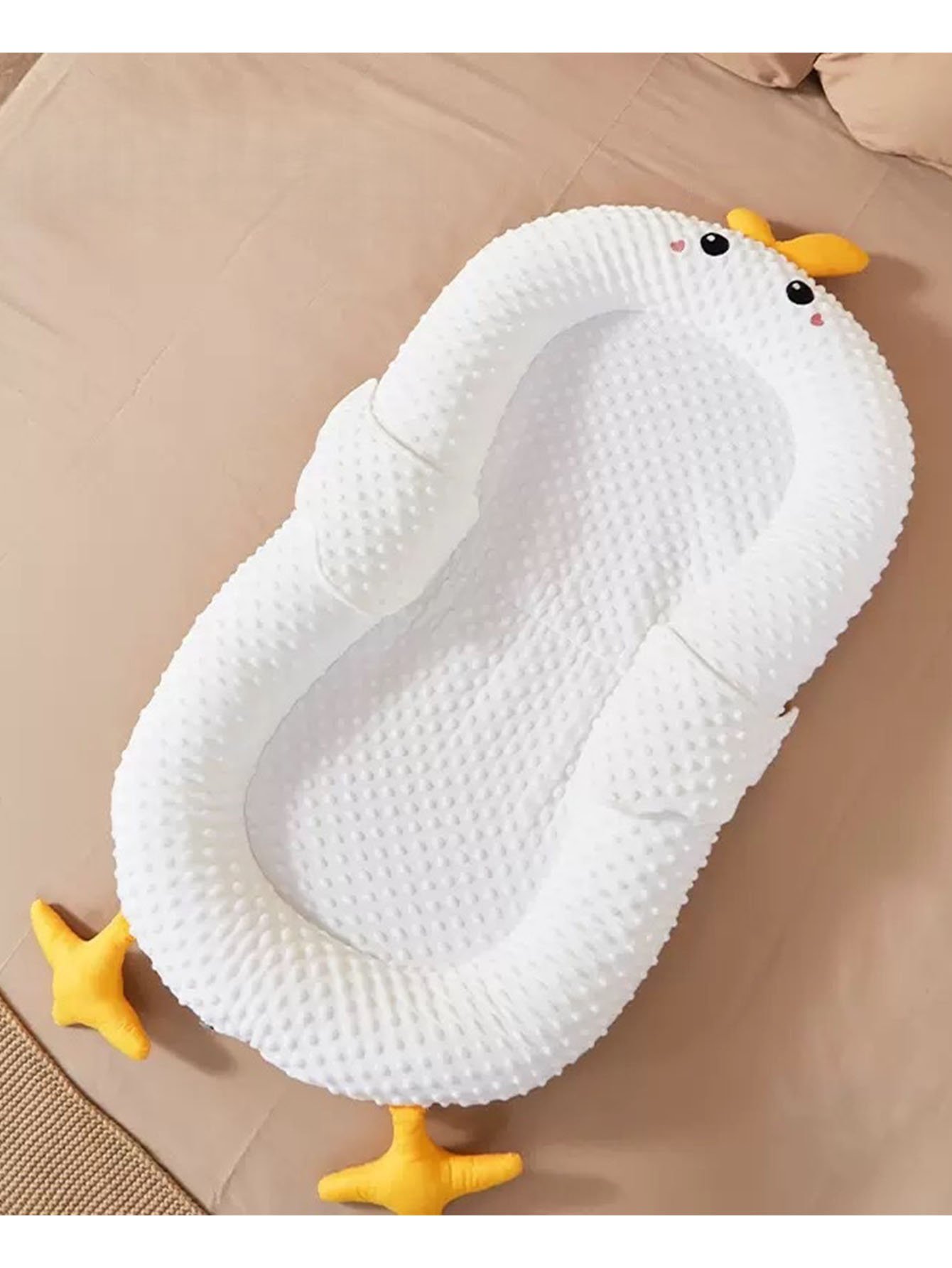 White Texture Baby Nest