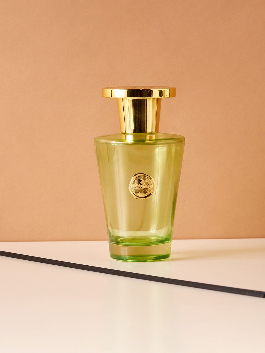 موزع عطور بالأعواد برائحة العود سوبريم - 1 لتر