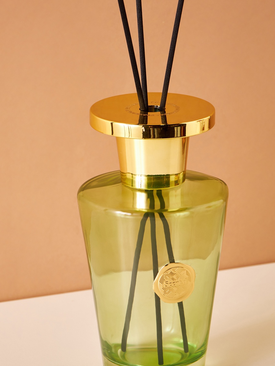 موزع عطور بالأعواد برائحة العود سوبريم - 1 لتر