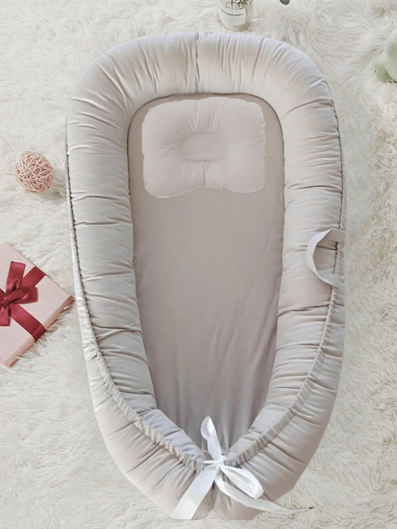 Charcoal Polyester Pattern Baby Nest Crib with Pillow