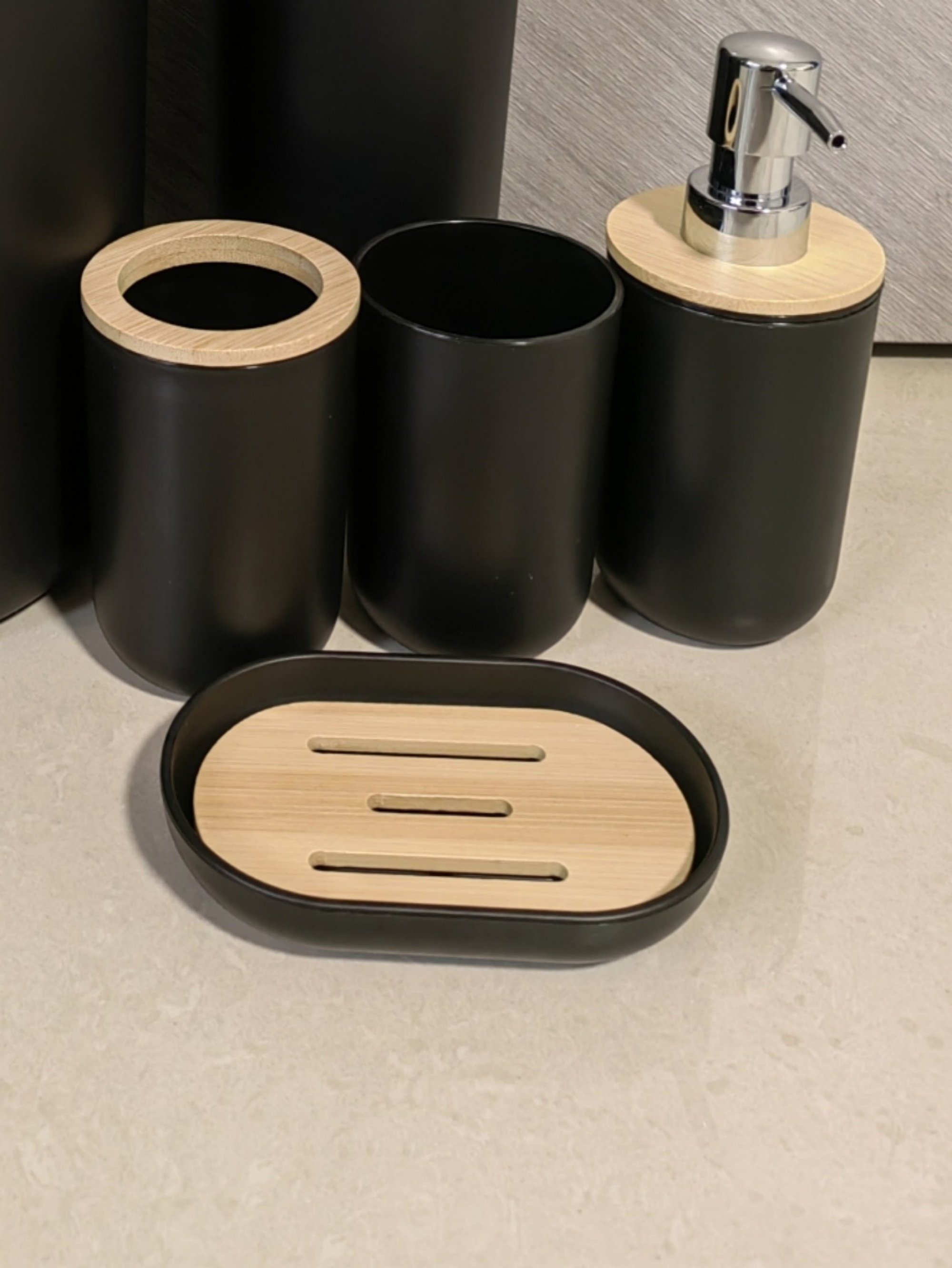 Black 4-Piece Bathroom Accessory Set With Soap Dispenser And Dish
