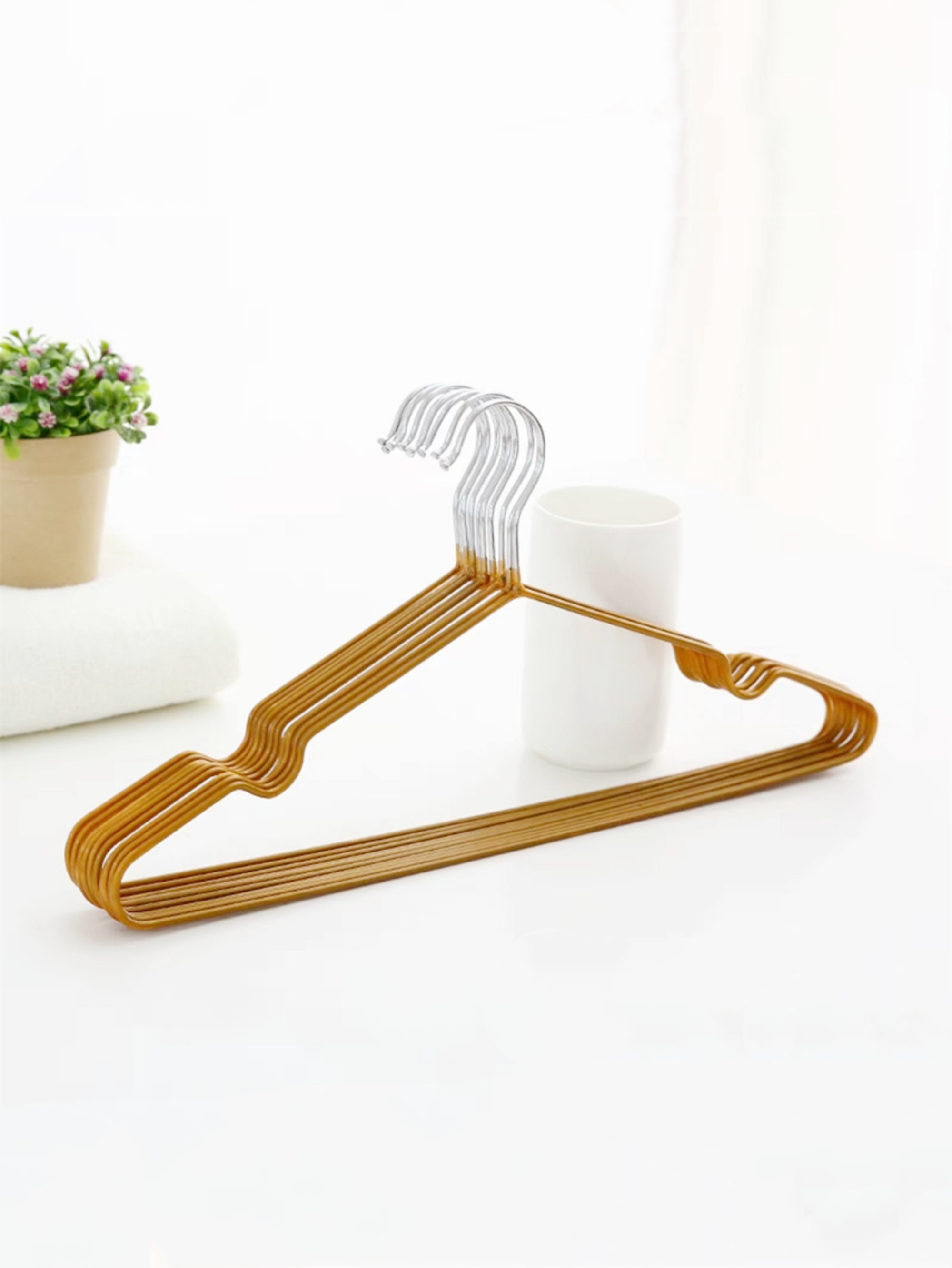 10-Pack Gold Non-Slip Clothes Hangers