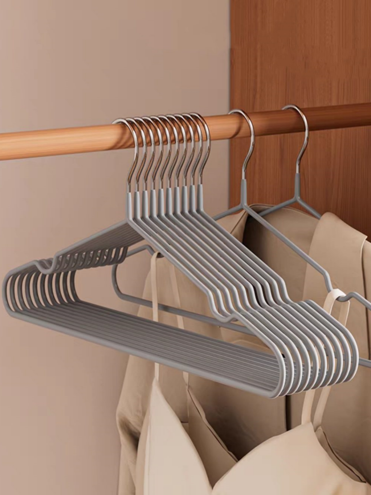 10-Pack Grey Non-Slip Clothes Hangers