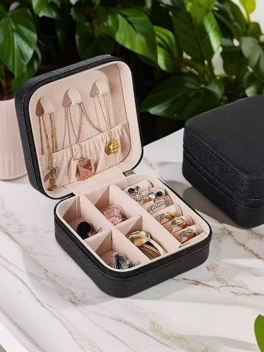 Black Travel Jewelry Organizer