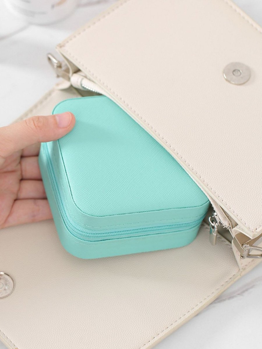 Green Solid Jewelry Organizer