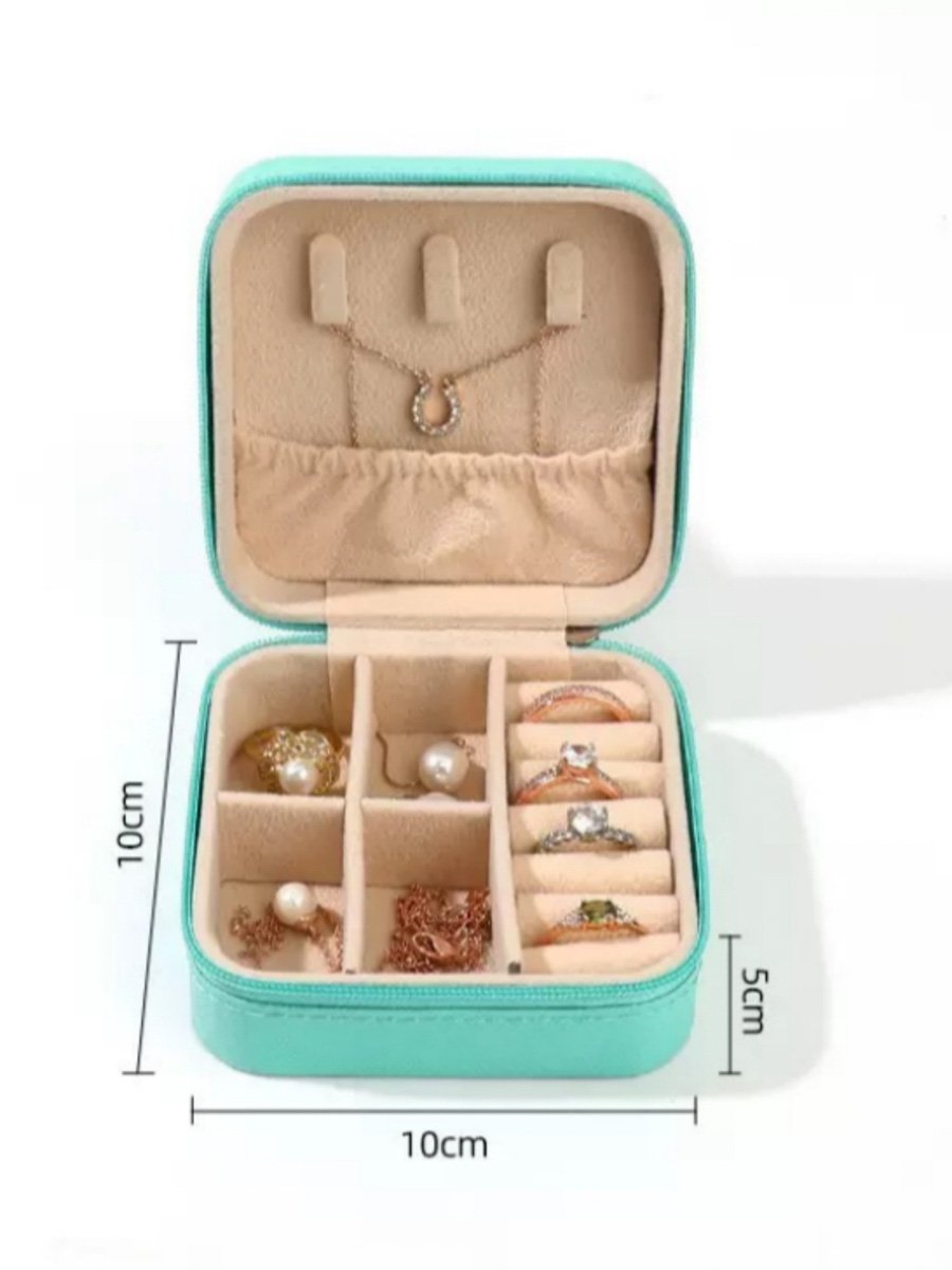Green Solid Jewelry Organizer