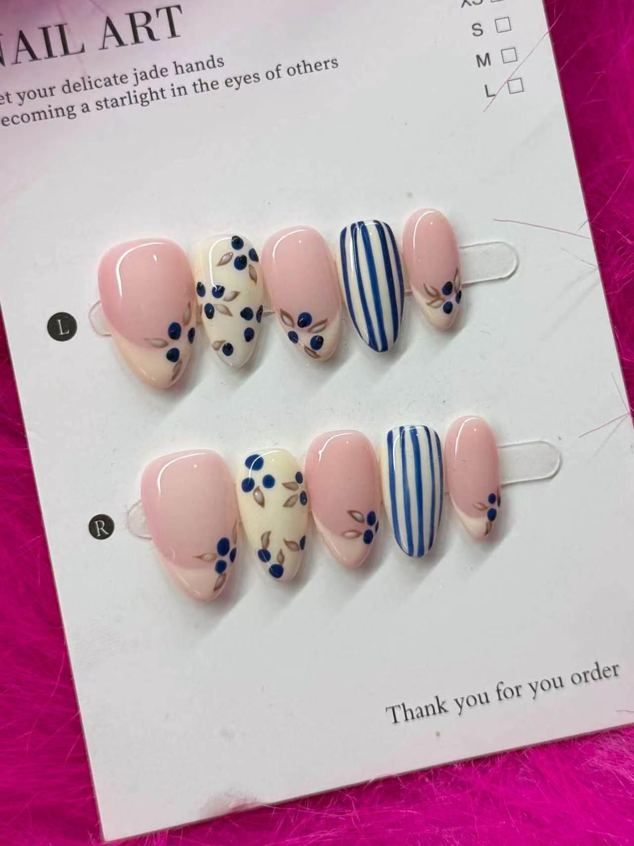 Long-Lasting Nail Art Set