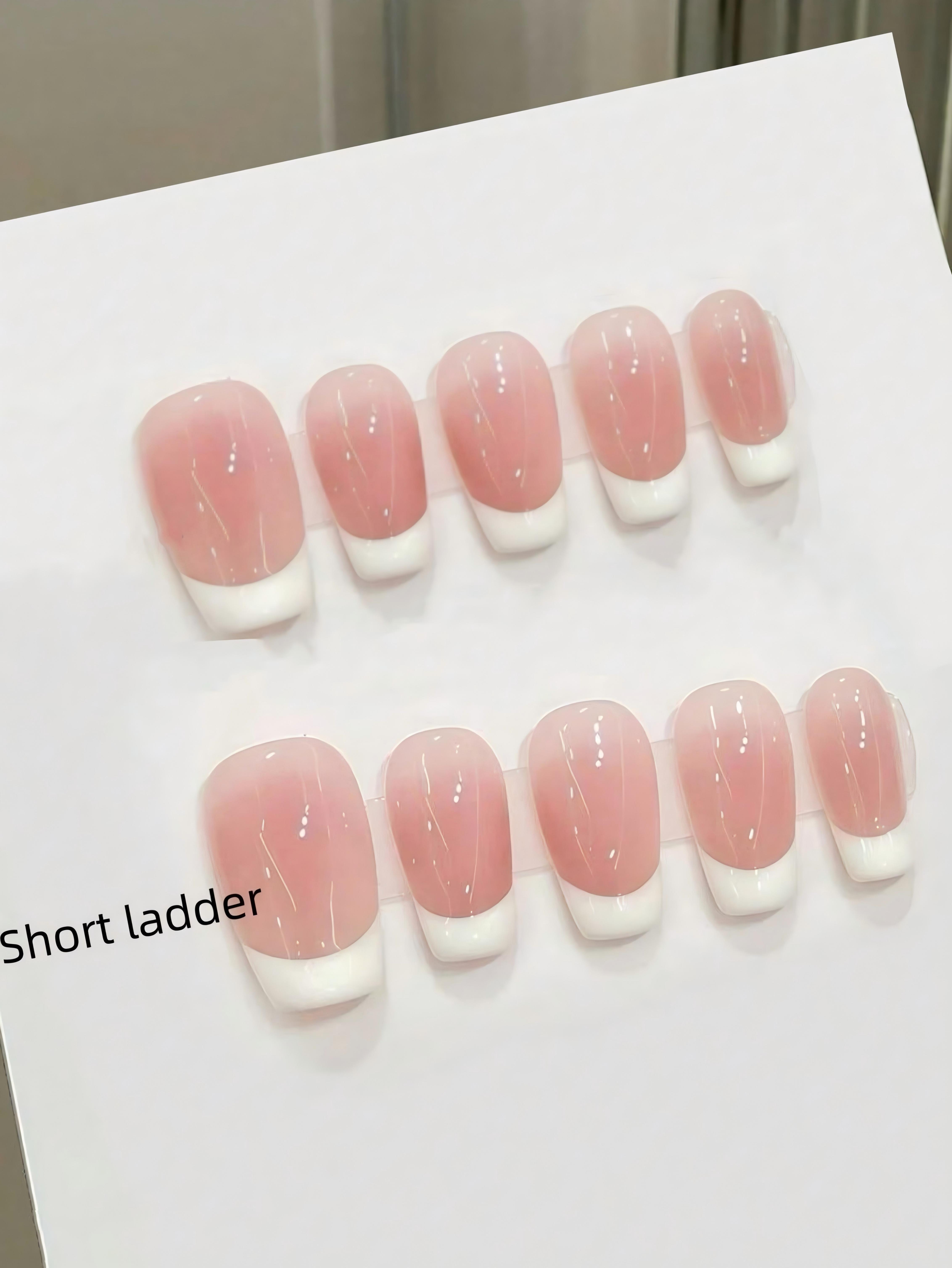 Pink French Tip Artificial Nails