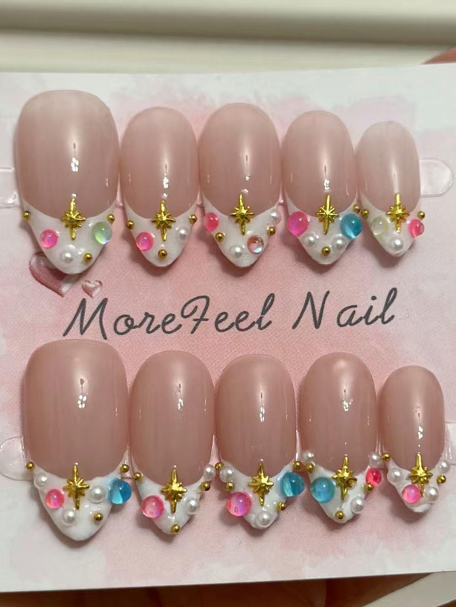 French Tip Artificial Nails with Gold Stars and Pearls