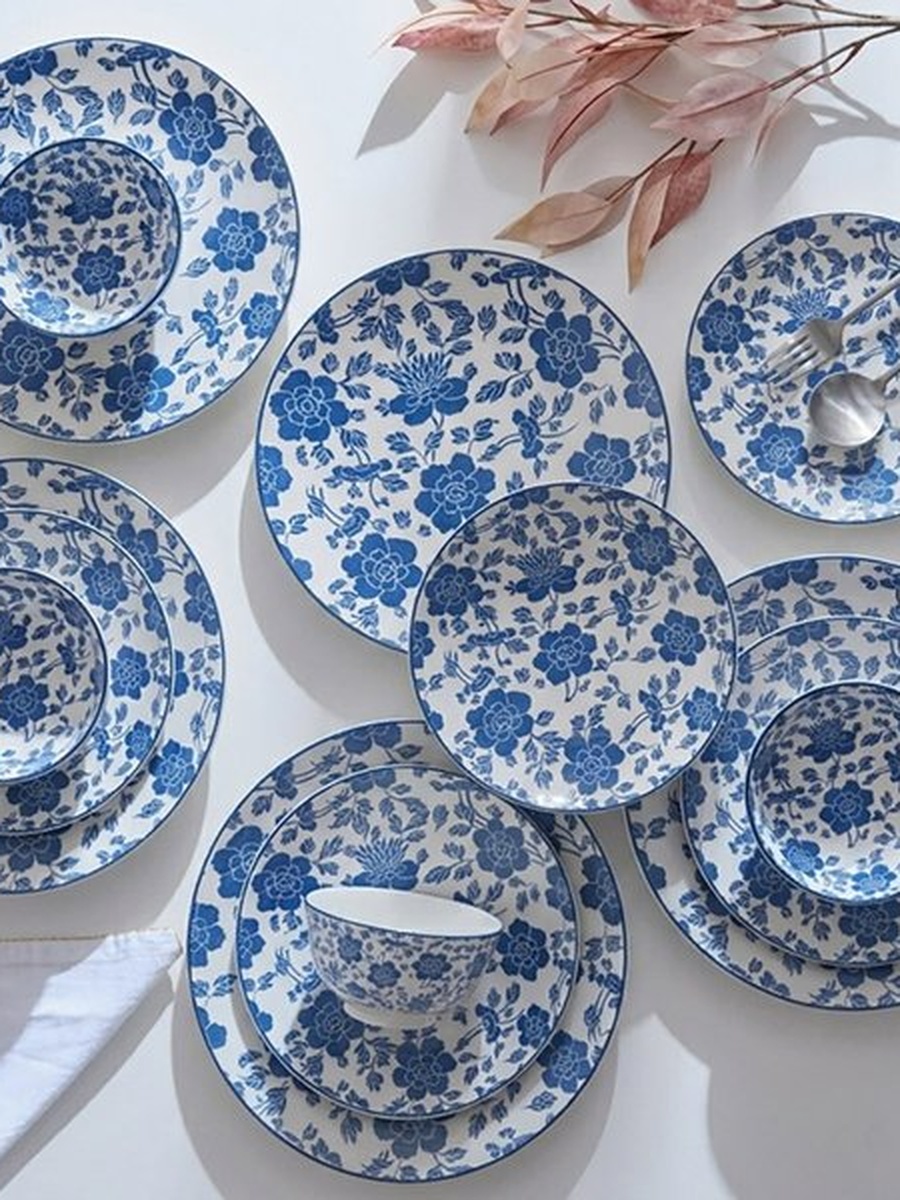 Oliver 18-Piece Floral Porcelain Dinner Set - Serves 6
