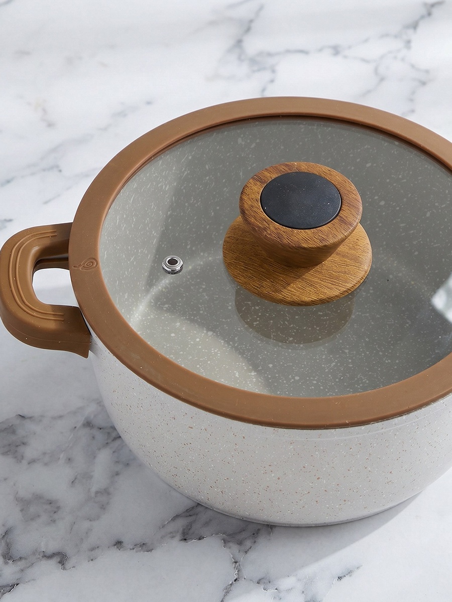 La Natura Deep Casserole with Lid and Trivet - 20 cm