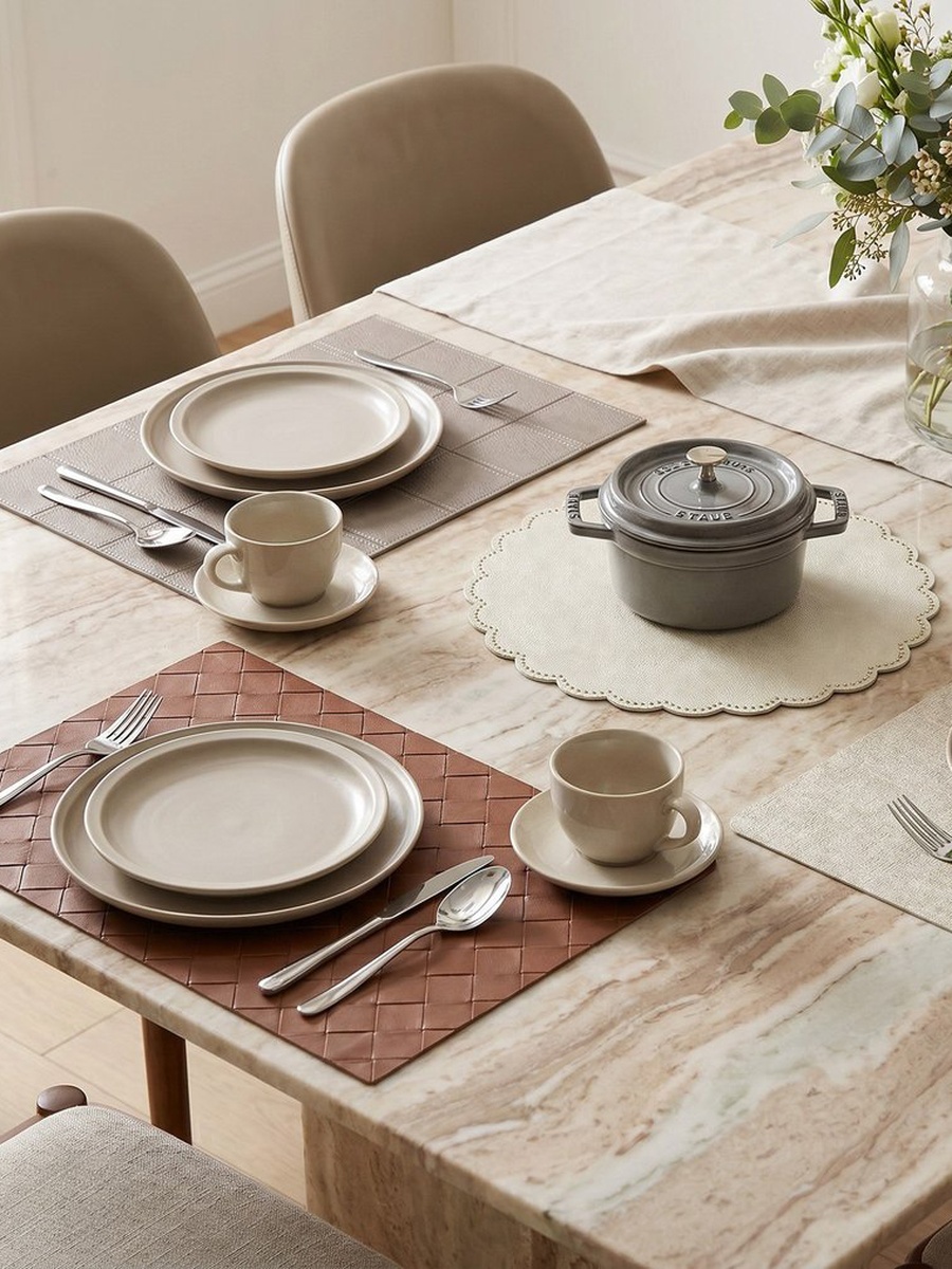 Layon Brick Embossed Rectangular Placemat - 30x45 cm