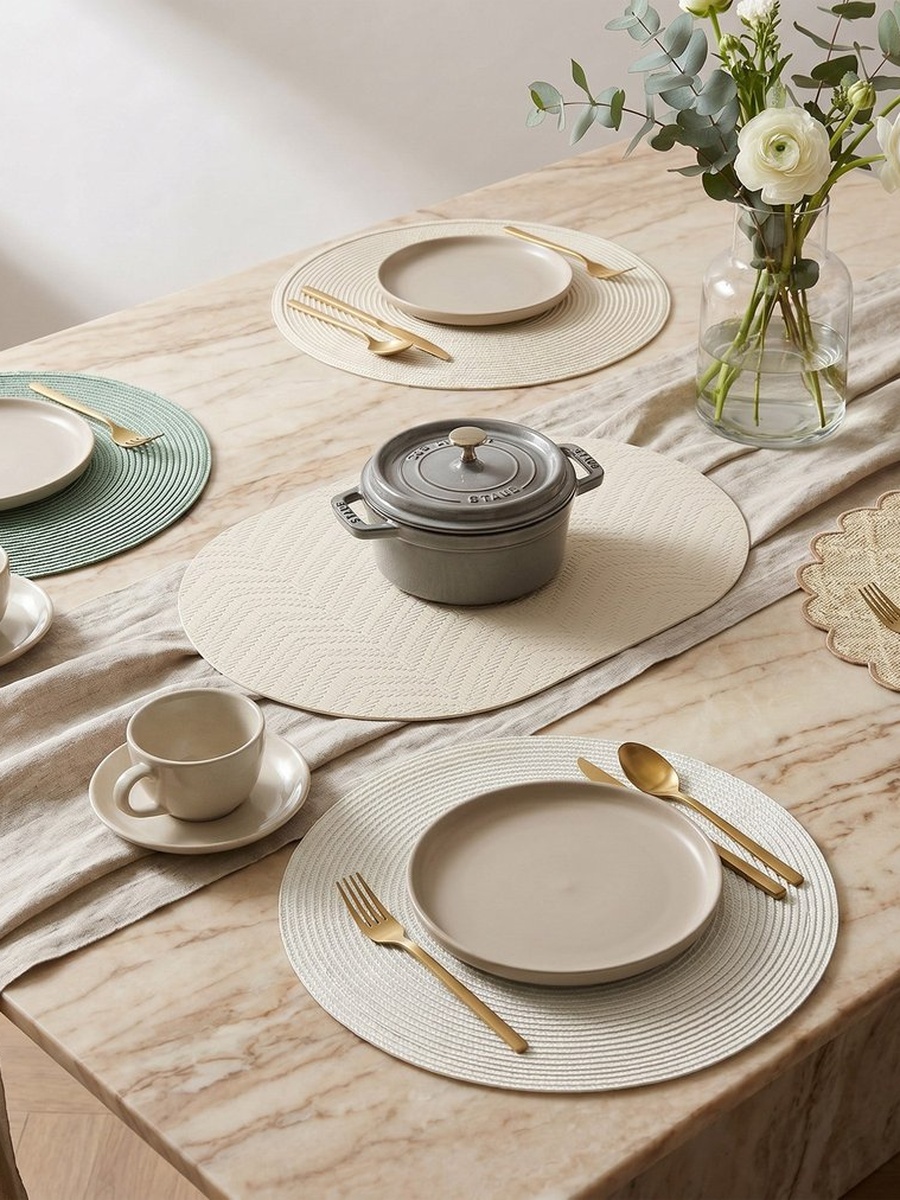 Tabletales Stud Round Placemat - 37.5 cm