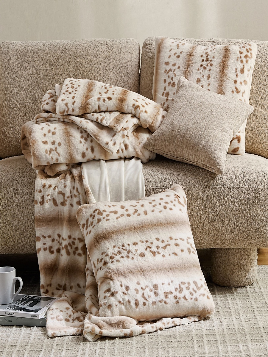 Cozy Plush Animal Leo Print King Blanket - 220x240 cm