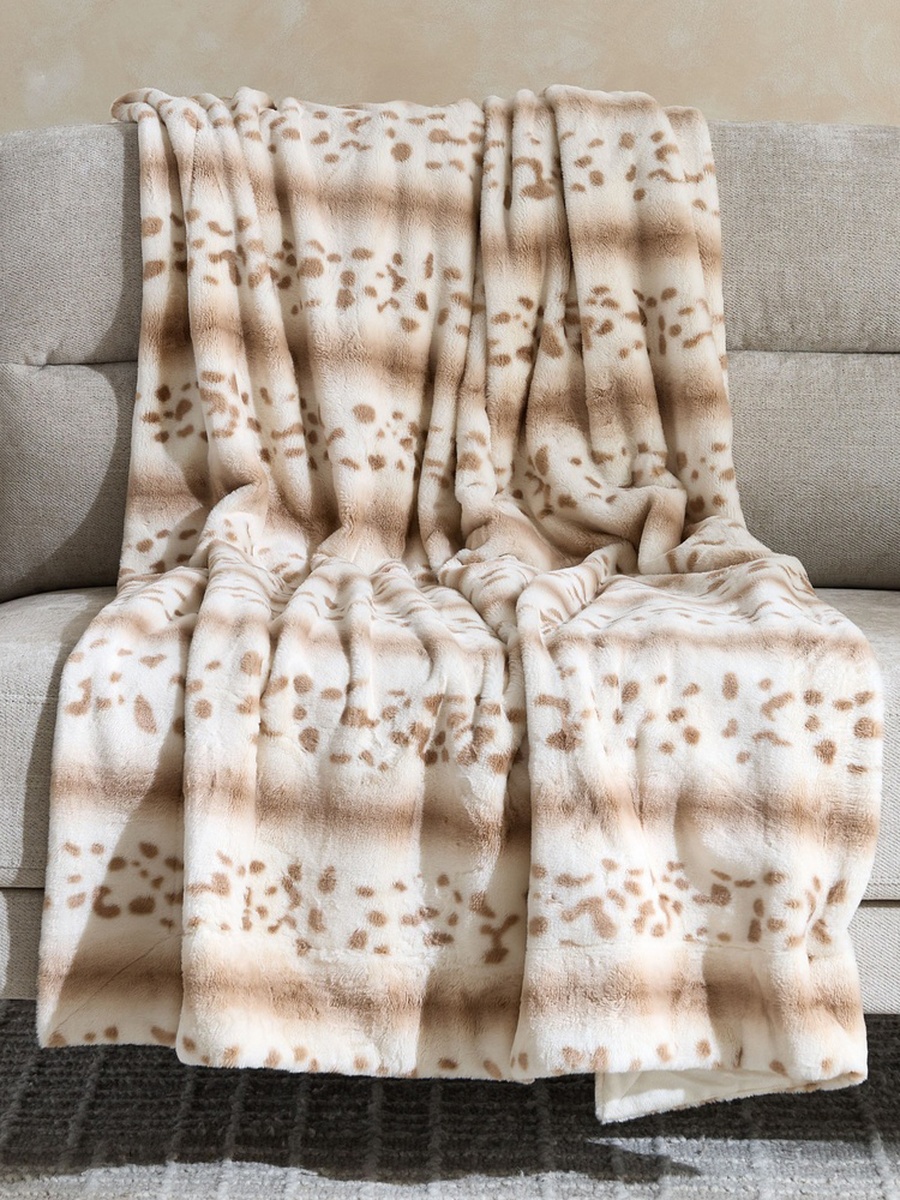 Cozy Plush Animal Leo Print Throw - 130x170 cm