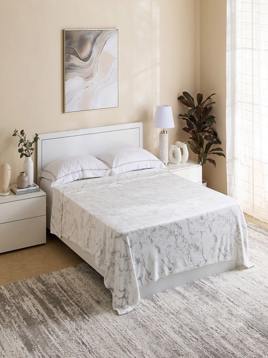 Matrix Dalvik Printed Flannel Queen Blanket - 200x220 cm