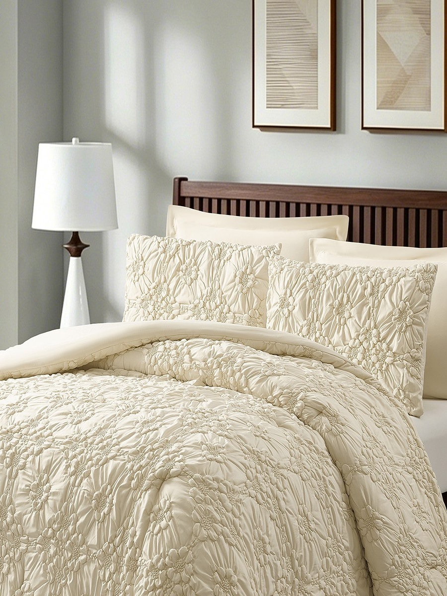 Braxton Ruffle Flower 5-Piece King Comforter Set - 220x240 cm