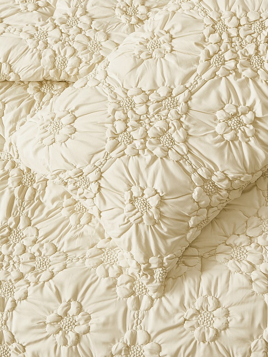 Braxton Ruffle Flower 5-Piece King Comforter Set - 220x240 cm