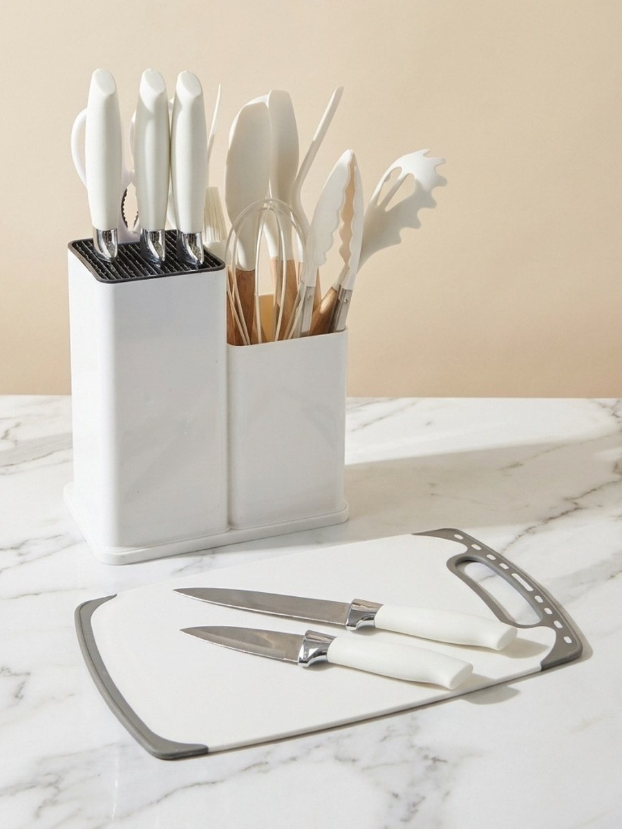 Naturelle 19-Piece Kitchen Aids Set