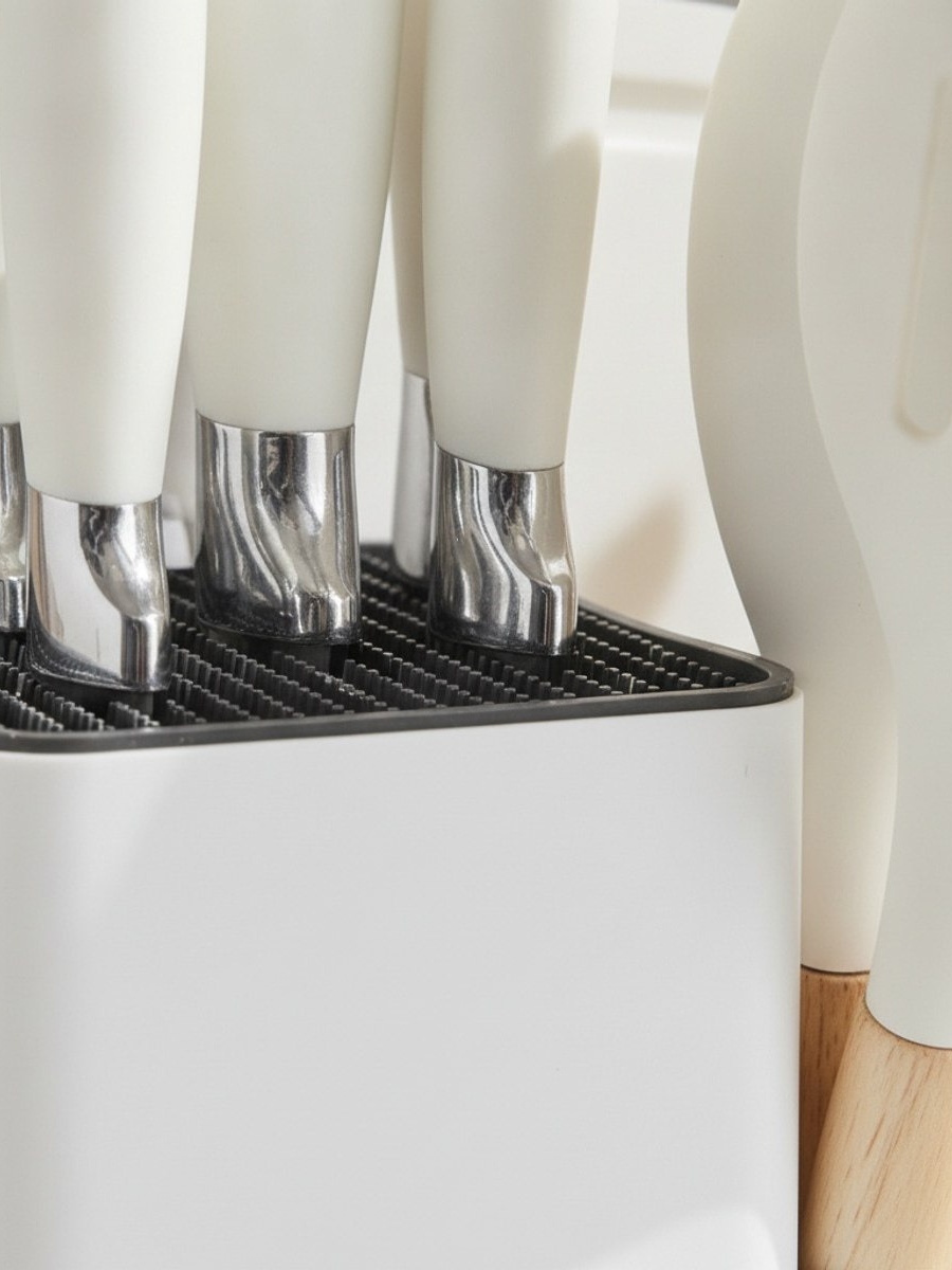 Naturelle 19-Piece Kitchen Aids Set