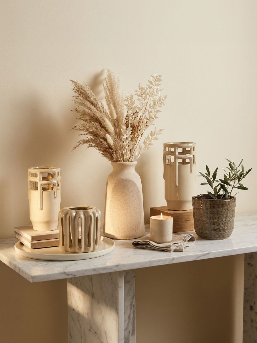 Umber Lavasa Renee Decorative Ceramic Accent - 24x24x18 cm
