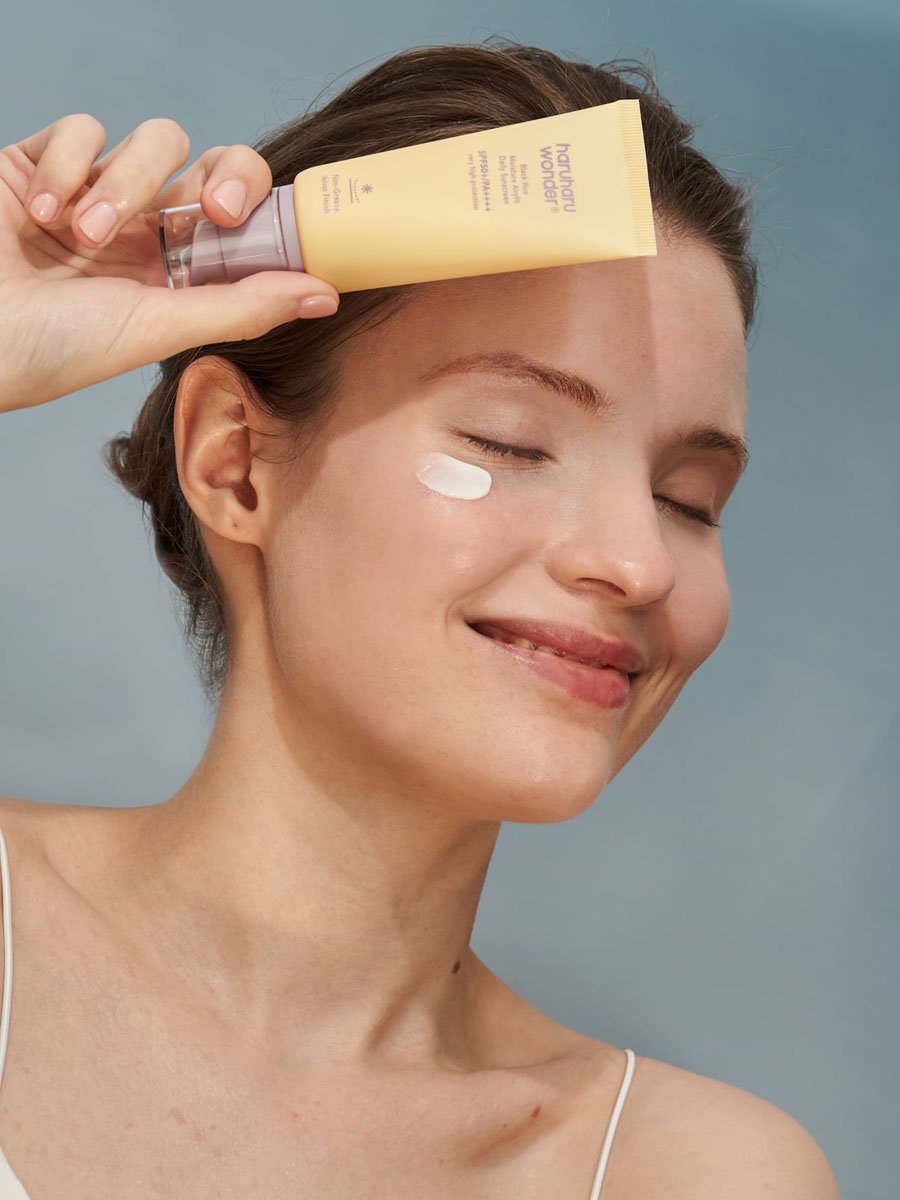 Black Rice Moisture Airyfit Daily Sunscreen SPF50+ PA++++