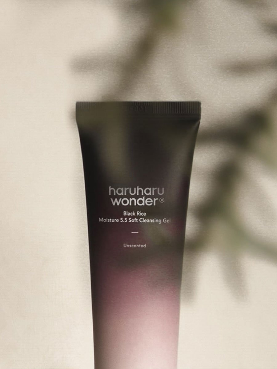 Black Rice Moisture 5.5 Soft Cleansing Gel