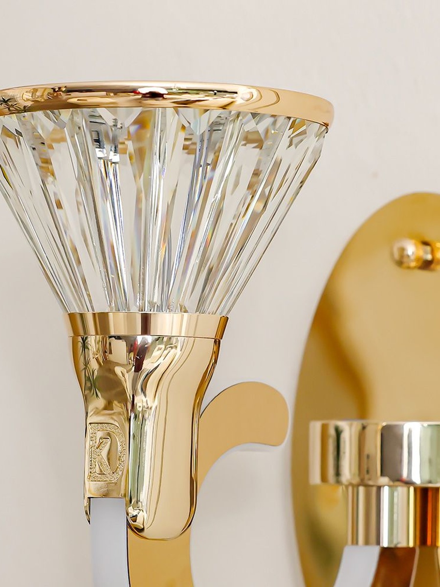 Casablanca Crystal Wall Sconce - Clear - W300x271mm