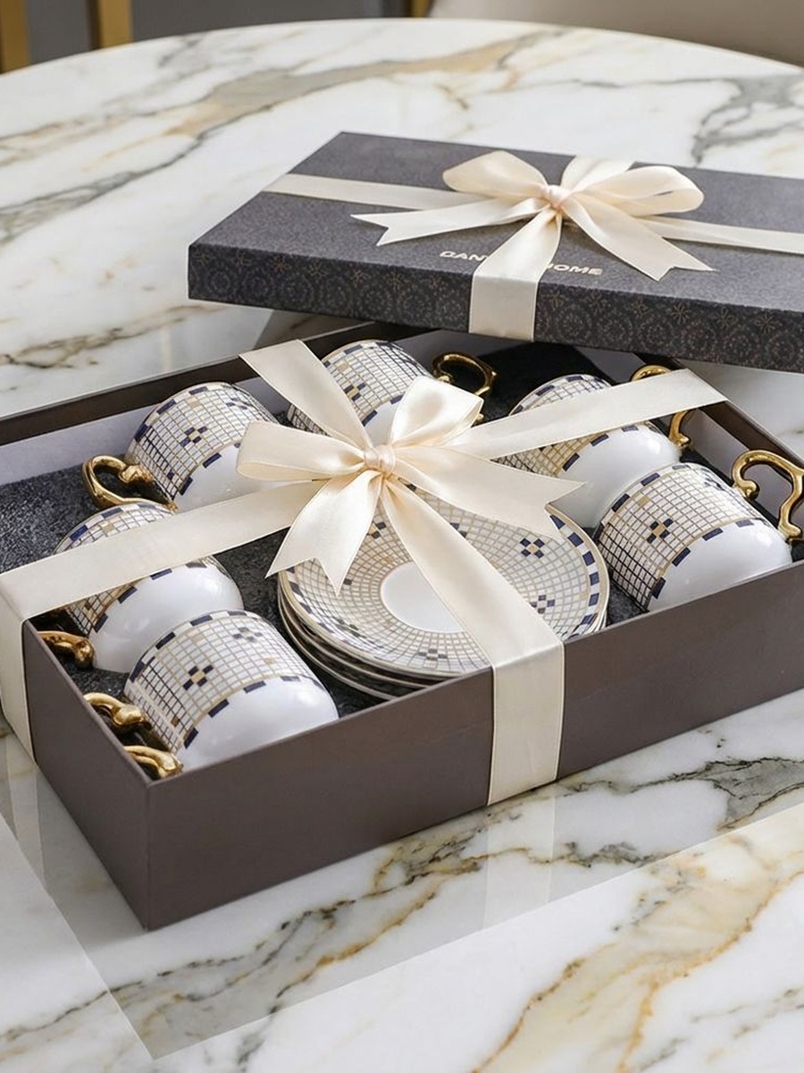 Brewelle 12 - Piece New Bone China Tea Cup Set 200ml, Gold