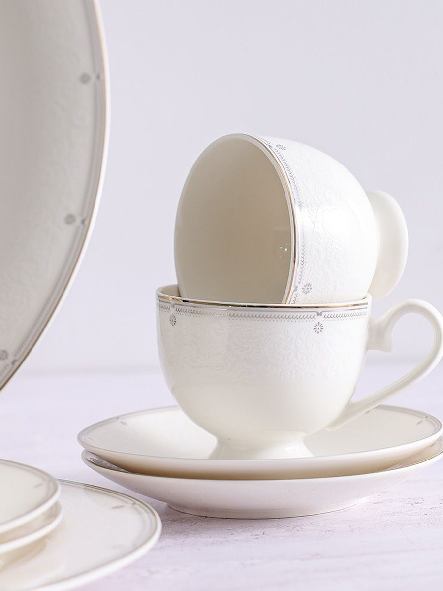 Medallion 32 - Piece New Bone China Dinner Set - Serves 6, Gold, Dinnerware Set For Family Meals Dining Table And Guest Serving