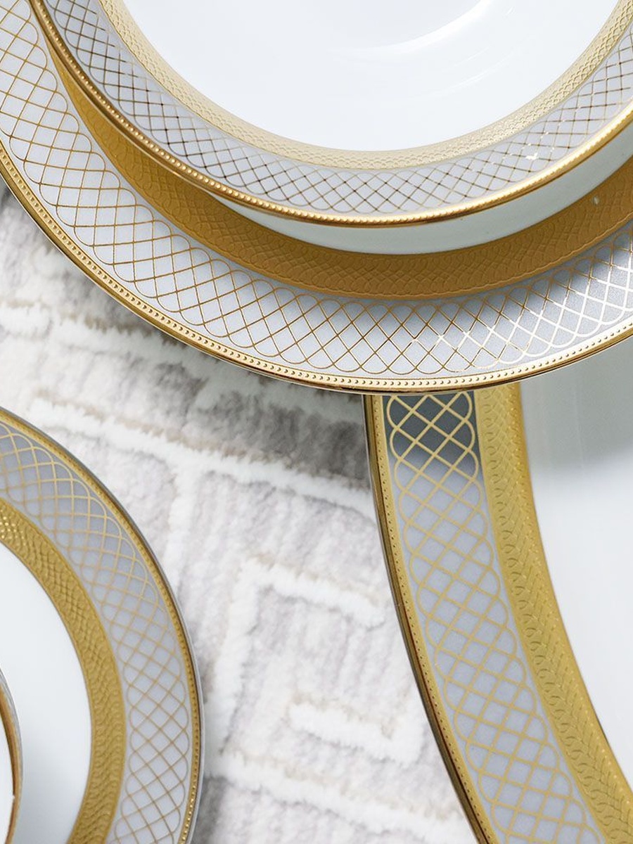 Royal Feast 44 - Piece Fine Porcelain Dinner Set - Serve 8, Gold, Dinnerware Set For Family Meals Dining Table And Guest Serving