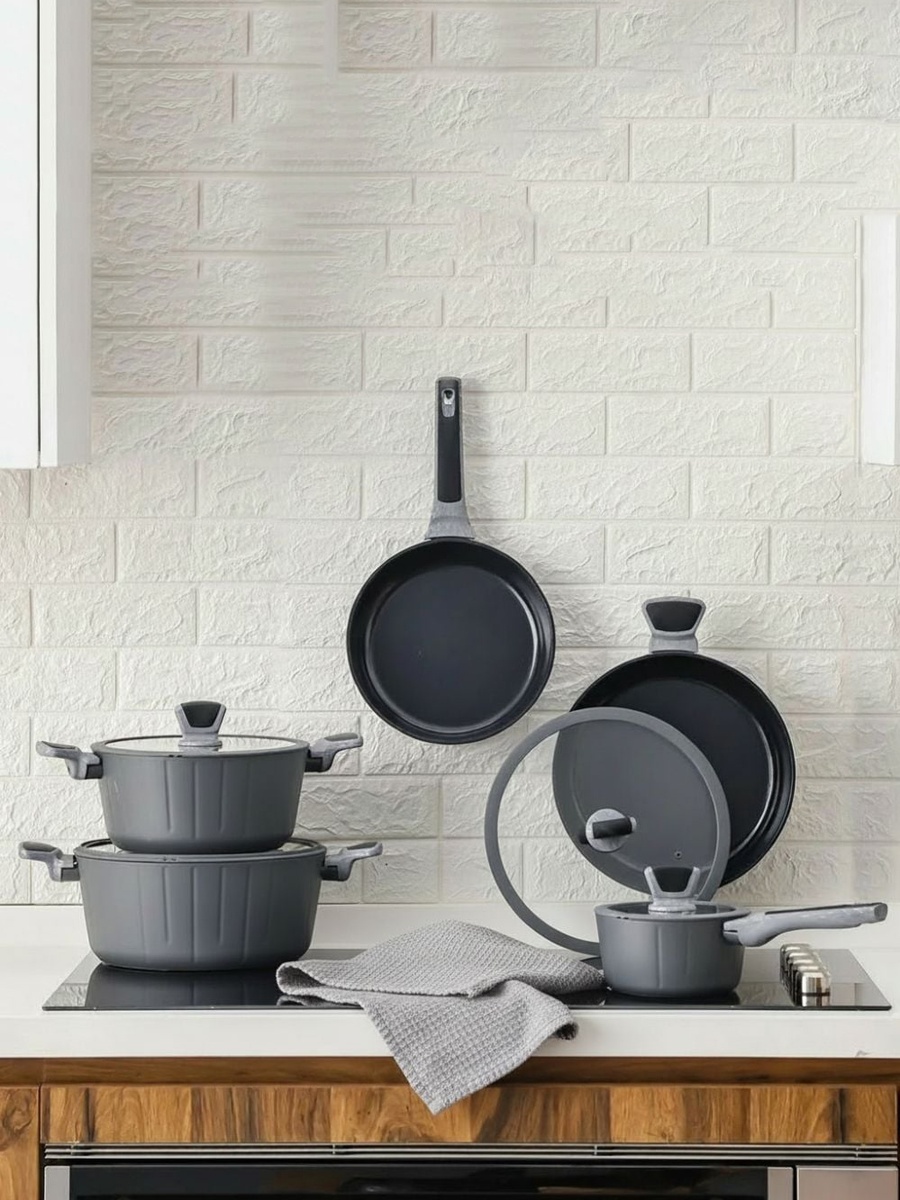 Chef's Delight Stella 9 - Piece Cookware Set, Black, Forged Aluminium, Cookware Set For Home Kitchen Meal Preparation And Daily Cooking