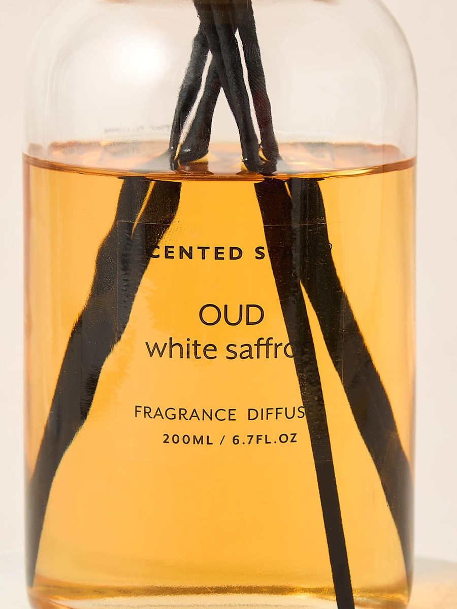 Oud White Saffron Reed Diffuser - 200 ml