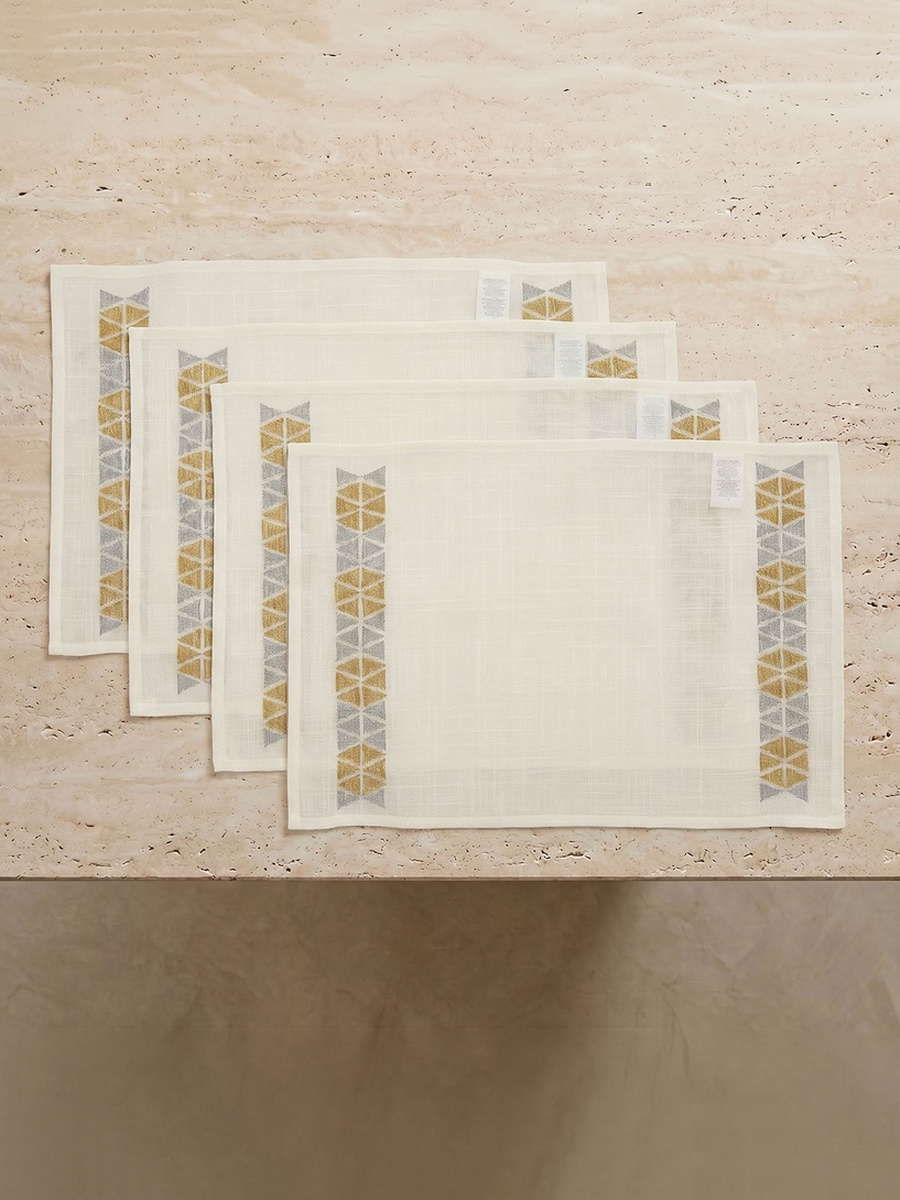 Geo 4-Piece Embroidered Placemat Set - 30x44 cm