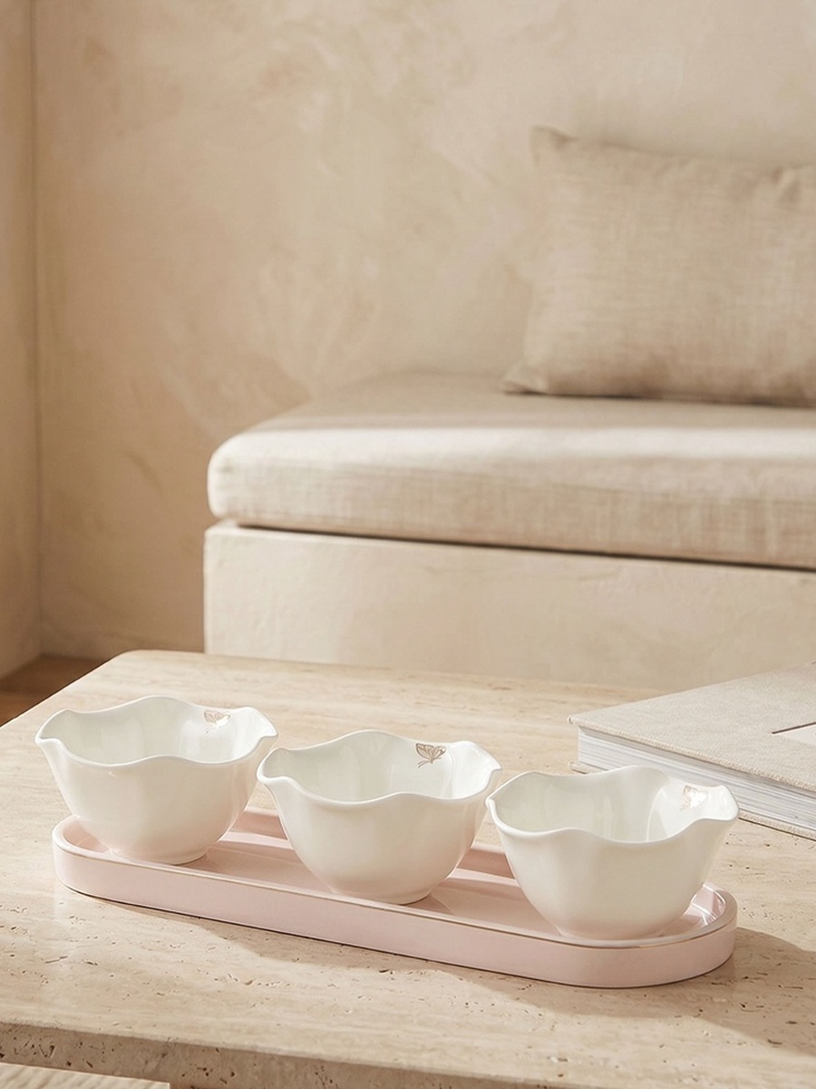Butterfly Embossed 3-Piece Porcelain Serving Bowl Set with Tray