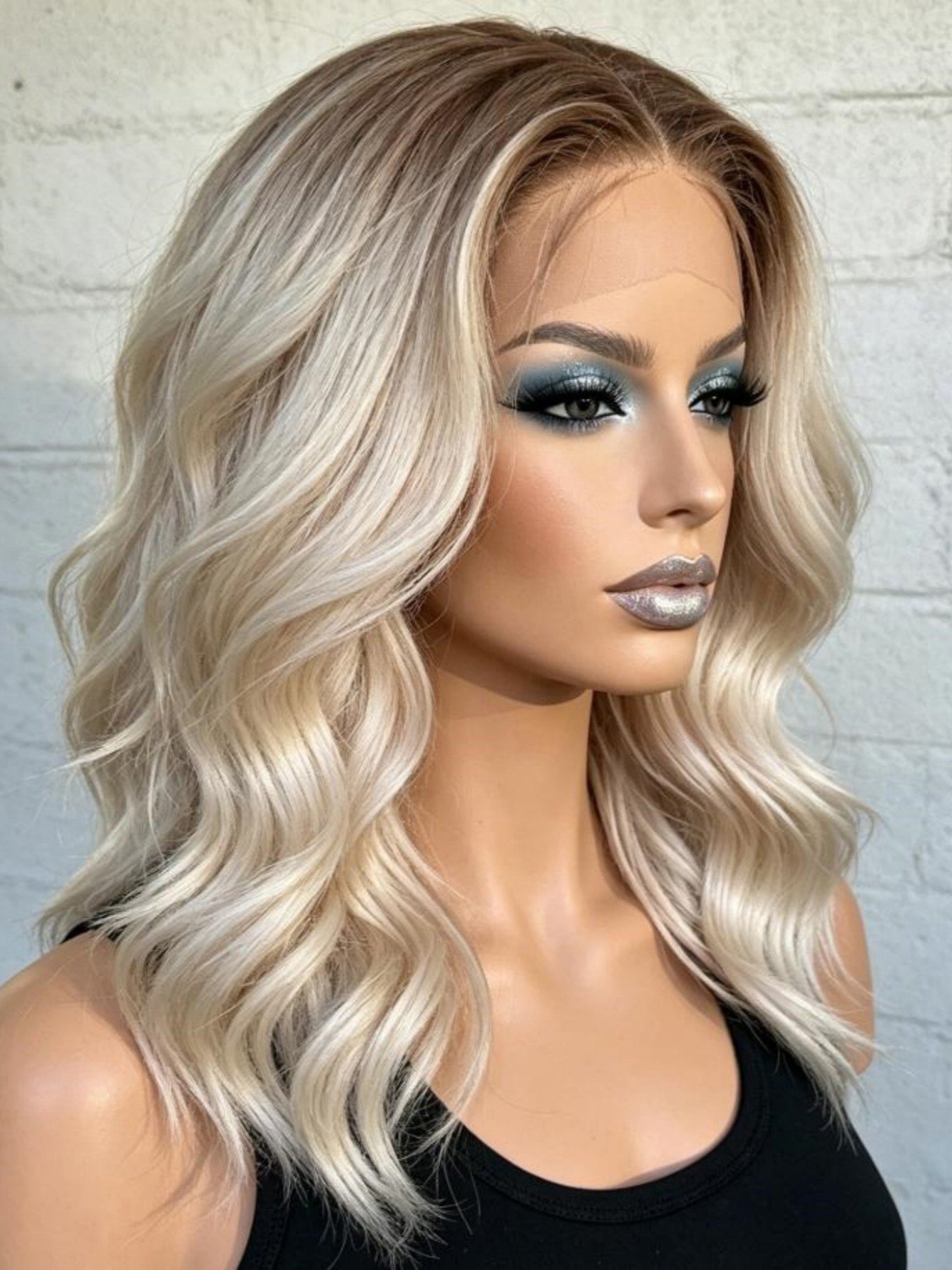 Ombre Blonde Wavy Wig