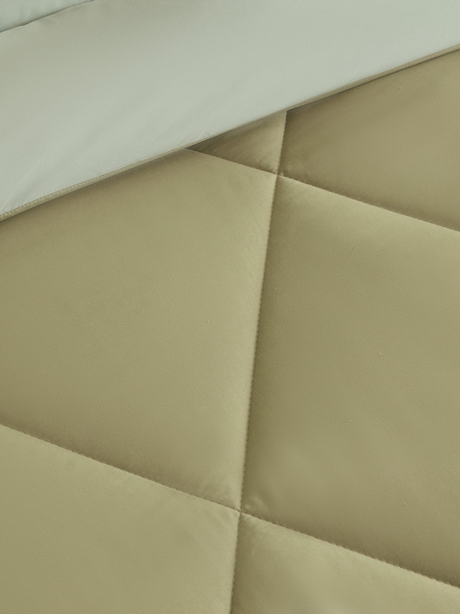 Derby Reversible Microfibre 3-Piece King Comforter Set - 220x240 cm