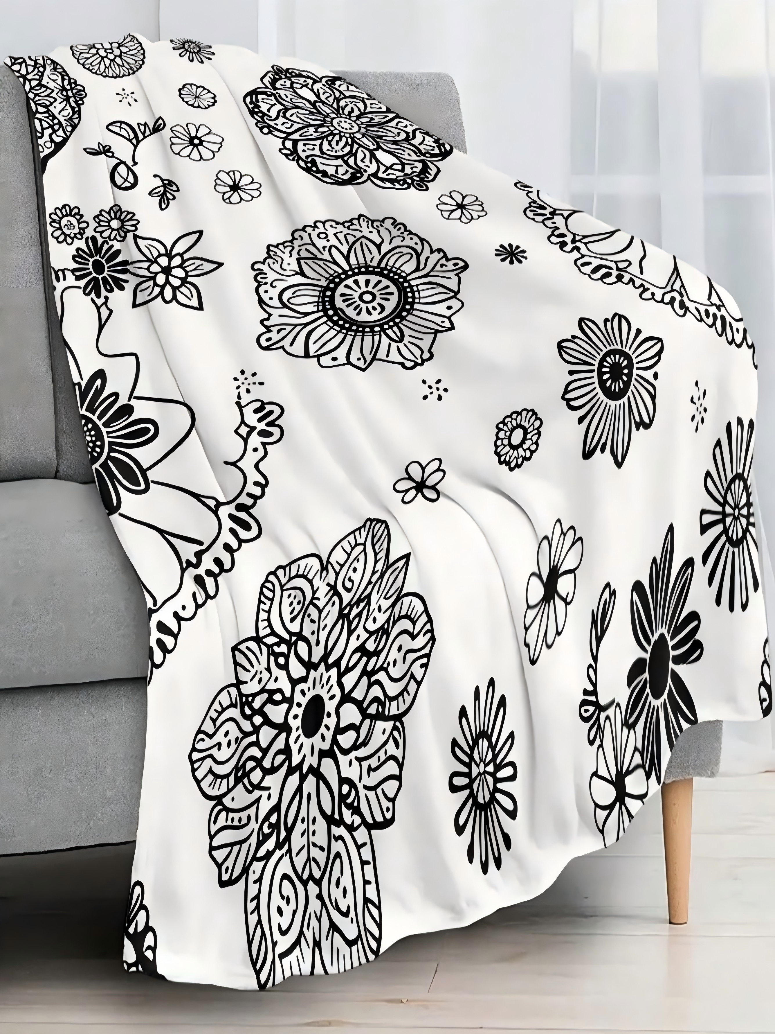 Mandala Floral Print Soft Flannel Blanket (Black and White, 30x40 inch)