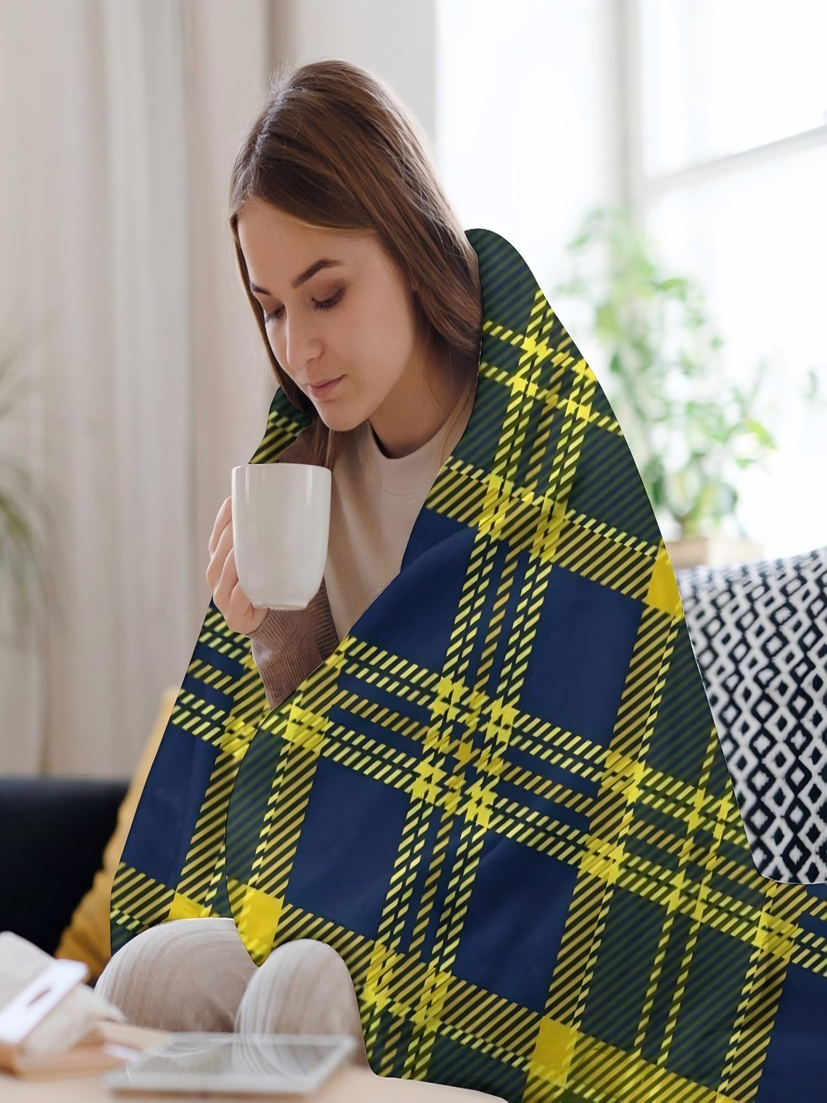 Cozy Yellow Plaid Polyester Throw Blanket (60x80)
