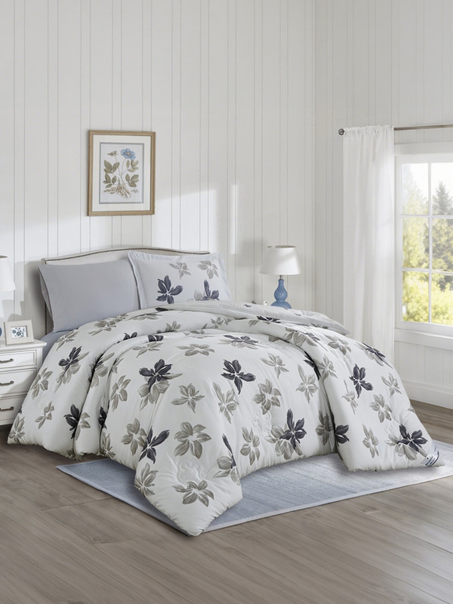 4-Piece Printed Single Comforter Set, 170x230 cm Bed, Reversible Design, 350 GSM Down Alternative Fill, (Silver Mist)