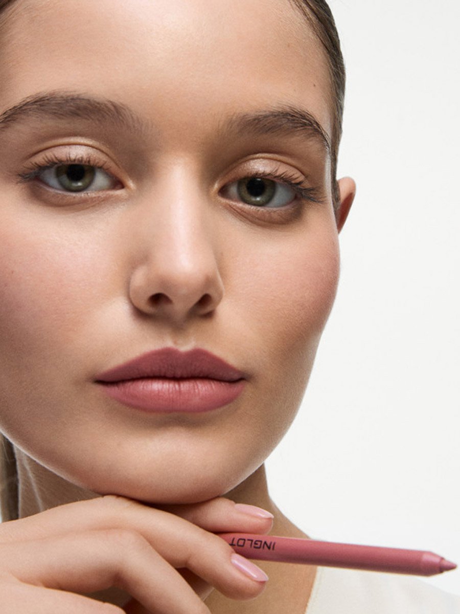 Creamy Soft Lipliner Vivid Rose 05